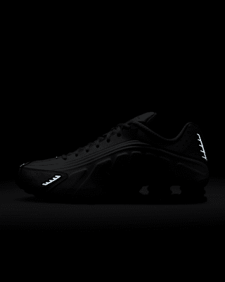 NIKE公式】ナイキ ショックス R4 メンズシューズ.オンラインストア